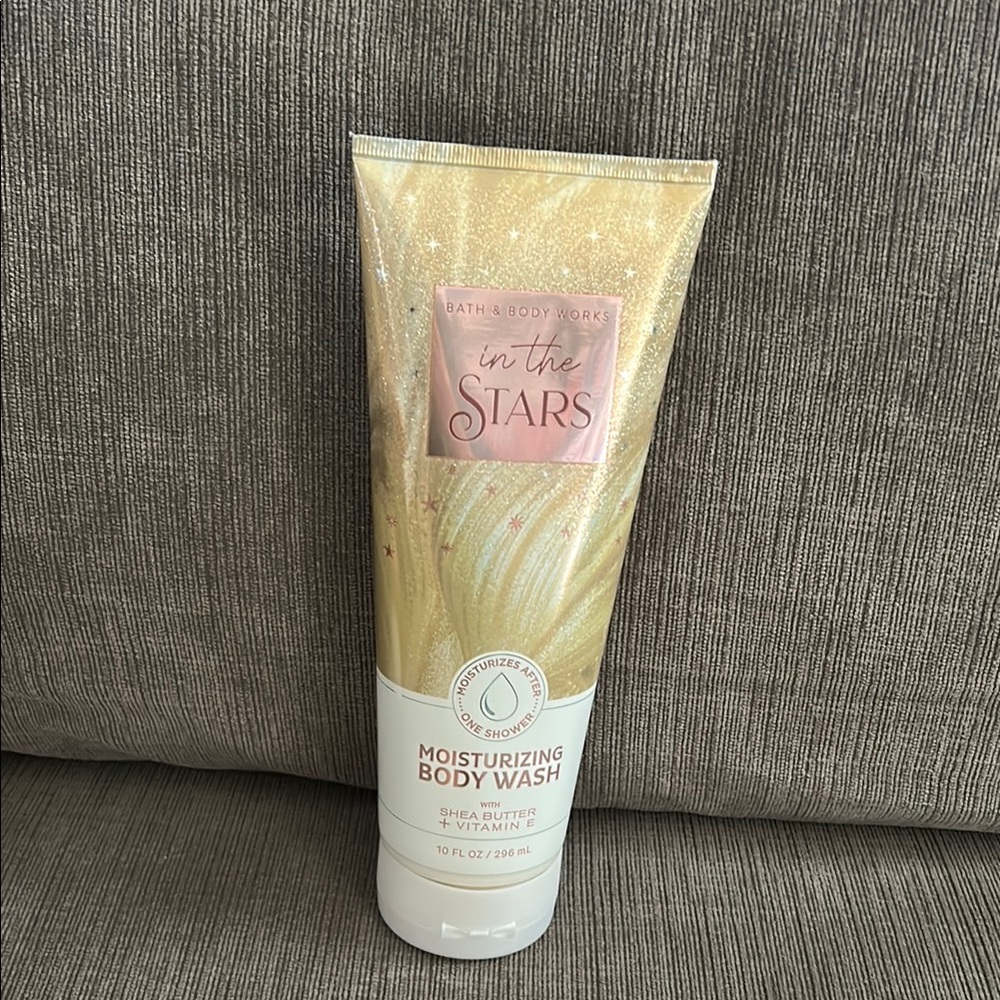 Bath & Body Works in the Stars Moisturizing Body Wash 10fl oz / 296 ml NEW